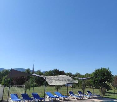 Grospierres Hotel | Logis Hôtel Restaurant Gîte La Bastide du Vébron