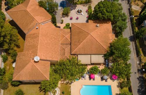 Aubagne Hotel | Logis Hotel Noemys pont de l'Etoile