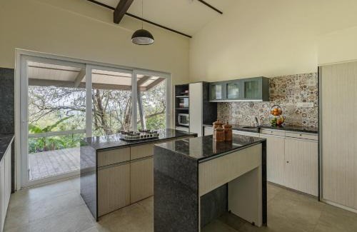 Koregaon Villa | LohonoStays Villa Vinayalam