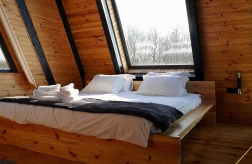 Persembe Ski Chalet | Loin du Monde Bungalow- 130sqm on 2 floors with 2 gardens