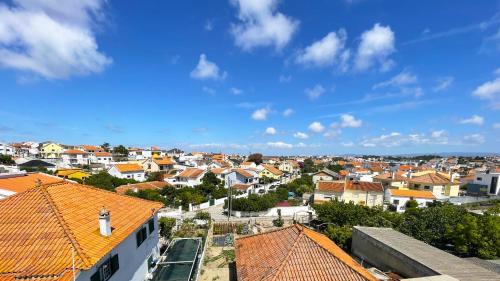 Charneca de Caparica e Sobreda House | Lolik Villa