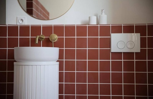 Parmain Bed & Breakfast | Lomalia - Suite with garden view