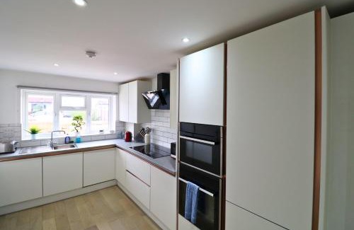 Pollards Hill House | London Mitcham Beautiful Three Bedroom House