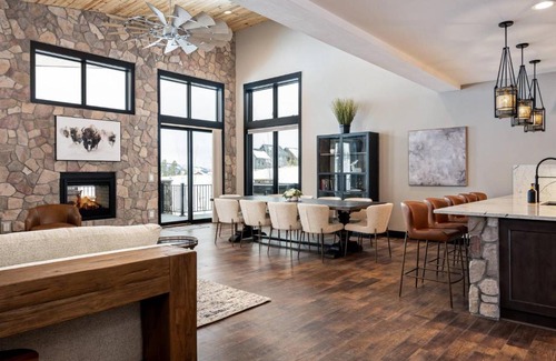 Granby House | Lone Eagle 765