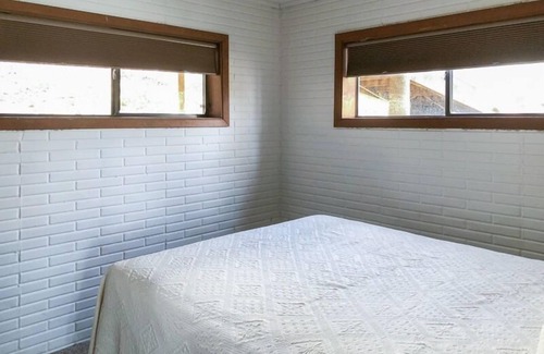 Sunrise Beach Condo | Lone Oak Point 03 - A Vintage Lake Vacation!