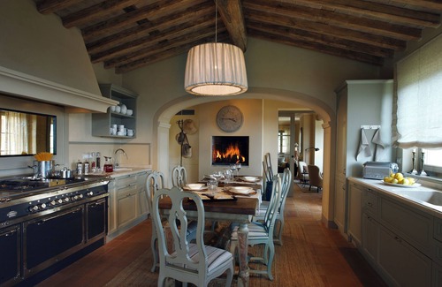 Camaiore Villa | lone standing Villa, 210 m²(2260 ft²)pool, sea view, eco-friendly, EV wall box