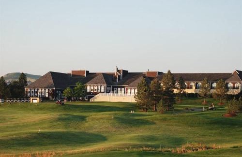 Lone Tree Resort | Lone Tree Golf Club and Hotel