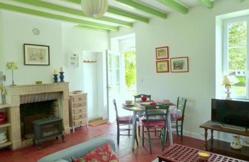 Lurcy-Levis House | Longère XVIIIe rénovée, animaux acceptés, jardin, proche forêt Tronçais - FR-1-489-376