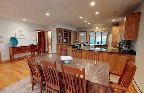 Gloucester House | Long Beach & Private Good Harbor Beach, Beautiful Luxury Home, Ext'd Famil