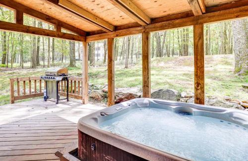 Long Pond House | Long Pond Log Cabin with Hot Tub Soaks and Outdoor Fun
