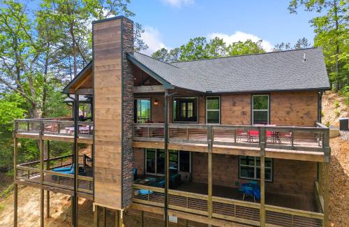 Cherry Log House | Long Ridge Lodge