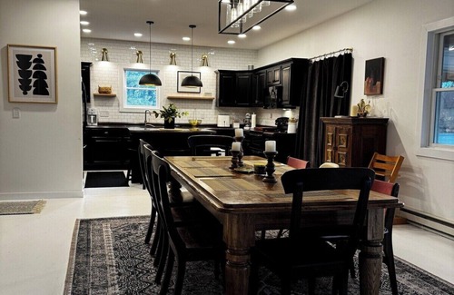 East Stroudsburg House | Long Stays Hot Tub Ski Forest Hiking Trails Secluded- Wraparound deck Shawnee