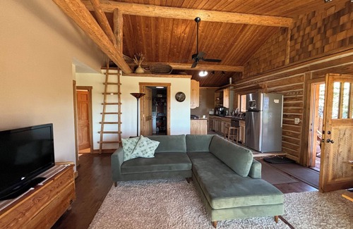 Bozeman House | Long term Available up to 6 months starting on November 1st 2025 to May 1st 2026