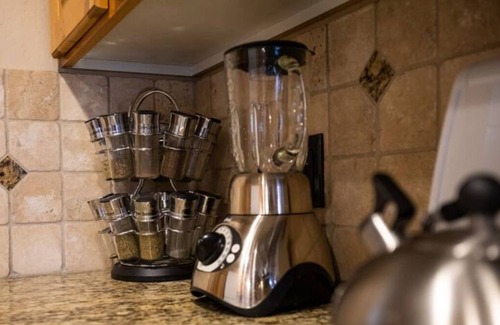 Kimball Junction Condo | Long term oasis - near trails, eateries and shops