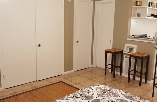 San Marco Condo | Long- Term/Short- Term San Marco Stay 5 min to downtown