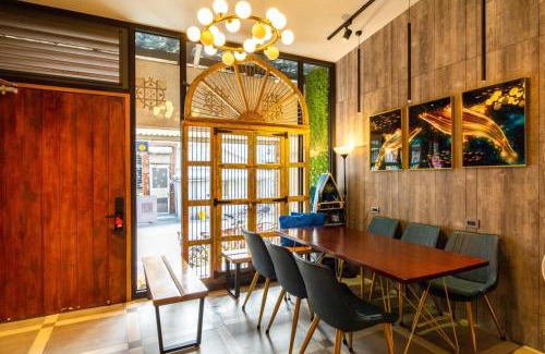 Hualien City Centre House | Long To Sea Again