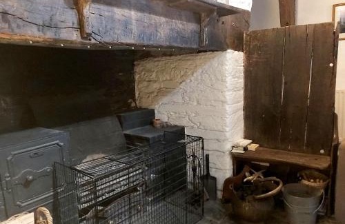 Rhayader House | Longhouse - Hen Dy