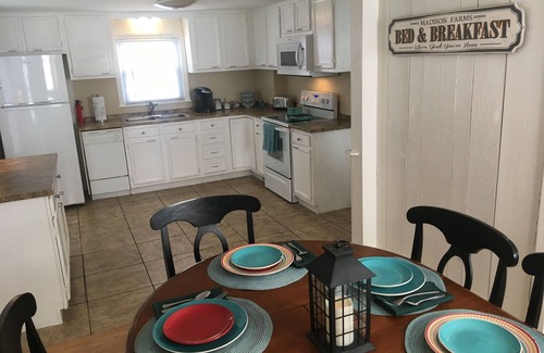 Longmeadow House | Longmeadow Ma 3 Bedroom Ranch