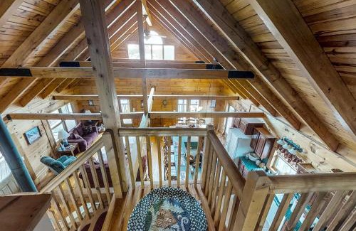 Livingston House | Longview Lodge