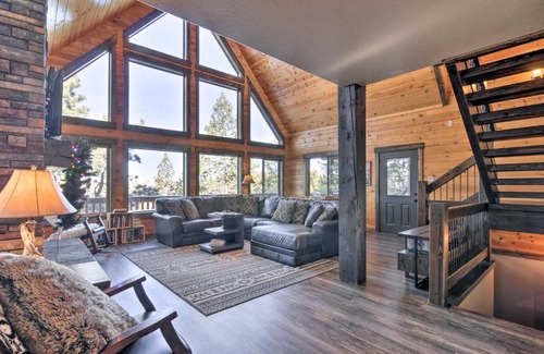 Mammoth Creek House | Longview Lodge with Furnished Deck and Fire Pit!