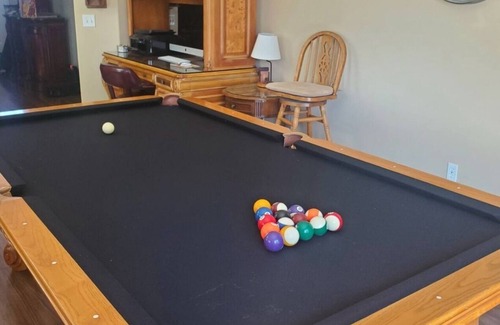 Riverside House | LOOK! Centrally located, large clean house, big yard, friendly dogs welcome