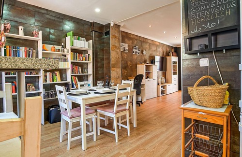 Lucena House | Look forward to your artistic vacation home in Lucena.