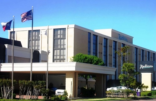 Fort Worth Hotel | Look No Further! Indoor Pool, Restaurant, Free Parking, Near AT&T Stadium