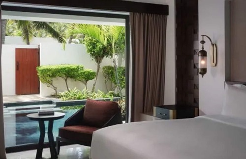 Salalah Hotel | Look No More! THREE Spacious 1BR Villas with Plunge Pool! Beachfront, Pool, Spa!