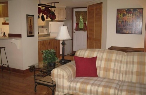 Eustis Apartment | Looking for peace and quiet?