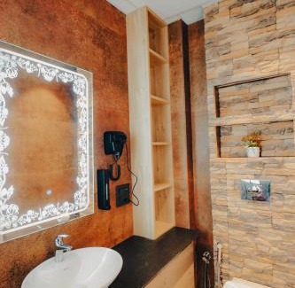 Basai Apartment | Lookout at the TAJ