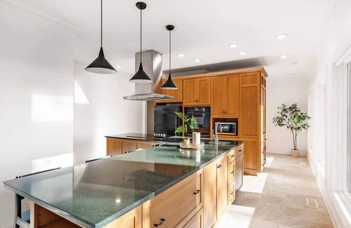 Trenton House | Lookout into the Sunset