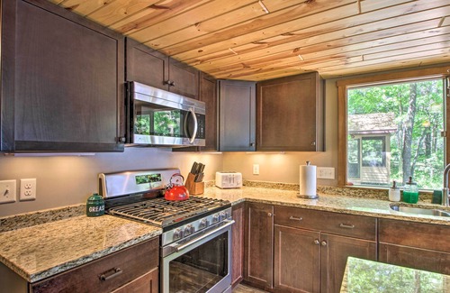 Pequot Lakes Cabin | Loon Lake Lodge' w/Dock, Sauna & Hot Tub!