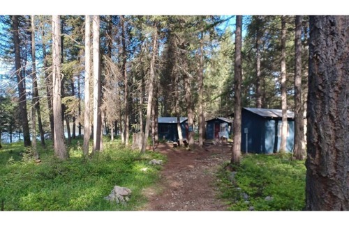 Olney RV Rental | Loons Nest Cabin 3 / 2 Twins