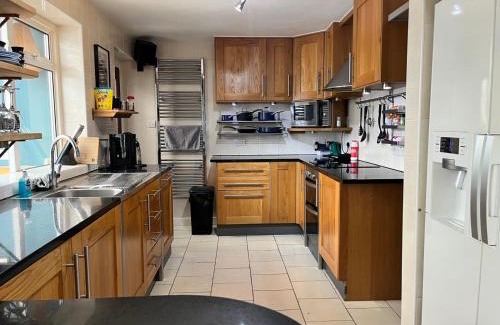Crawley House | Lopez Home Crawley