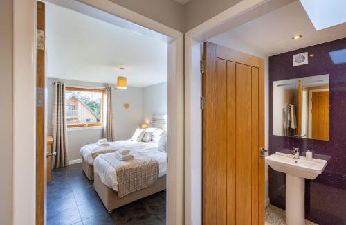 Newton Stewart Ski Chalet | Lord Galloway 34 with Hot Tub