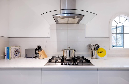 Regent's Park Apartment | Lords Living -3 bed in Regents Park with terrace