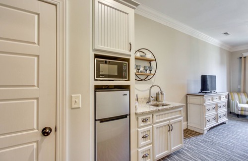 Lawrence County Apartment | Loretto Vacation Rental w/Community Resort Perks