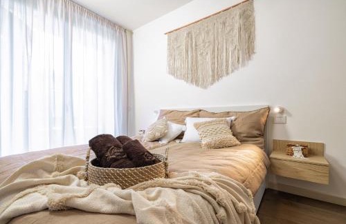 Cavaion Veronese Apartment | Lorry Living Aria