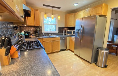 Canton Apartment | Lost Cove Lodge | Private Hot Tub w/Mountain View