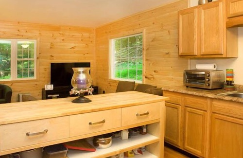 Wardensville Cabin | Lost River WV 3-br 3-ba cabin (Unit B)