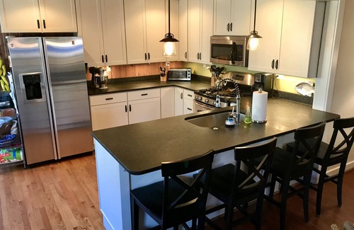 Black Mountain House | Lots of Luxuries in the Heart of Montreat - Gourmet kitchen, HVAC, WIFI, Gas FP