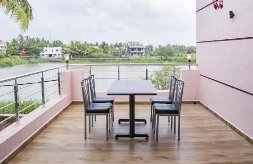 Chendhare Resort | Lotus The Lake View Resort