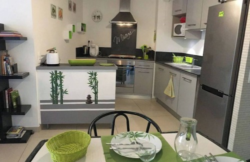 Sanary-sur-Mer Apartment | LOU BAMBOU *. PMR access. Terrace. GARDEN. Parking. All on foot