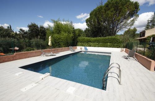 Cabrieres-d'Avignon Villa | Lou Cigalon