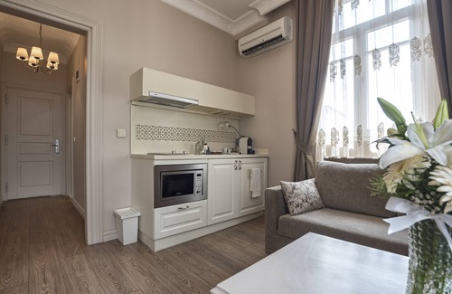 Galata Hotel | Louis Appartements Galata