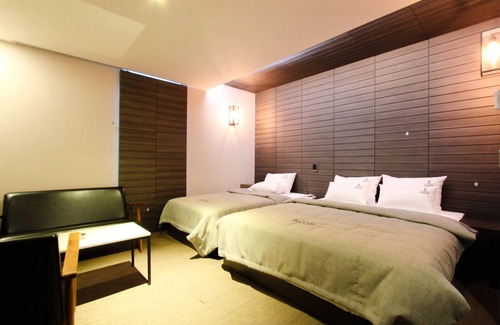 Jinhae Hotel | Louis Boutique Hotel