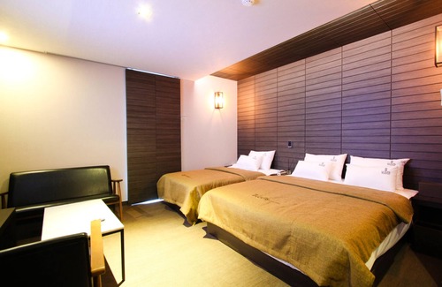 Jinhae Hotel | Louis Boutique Hotel