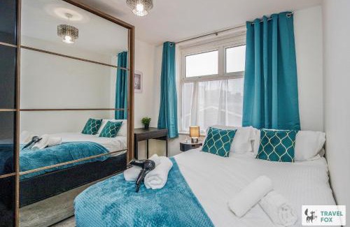 Luton House | Louisa's Stay