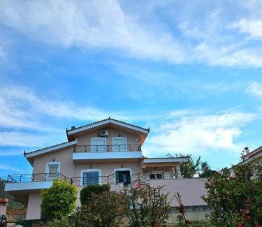 Chalcis Apartment | Loukissia Villa Mare