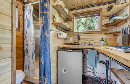 Cripple Creek Cabin | Lovable Mountain Tiny Home near Cripple Creek